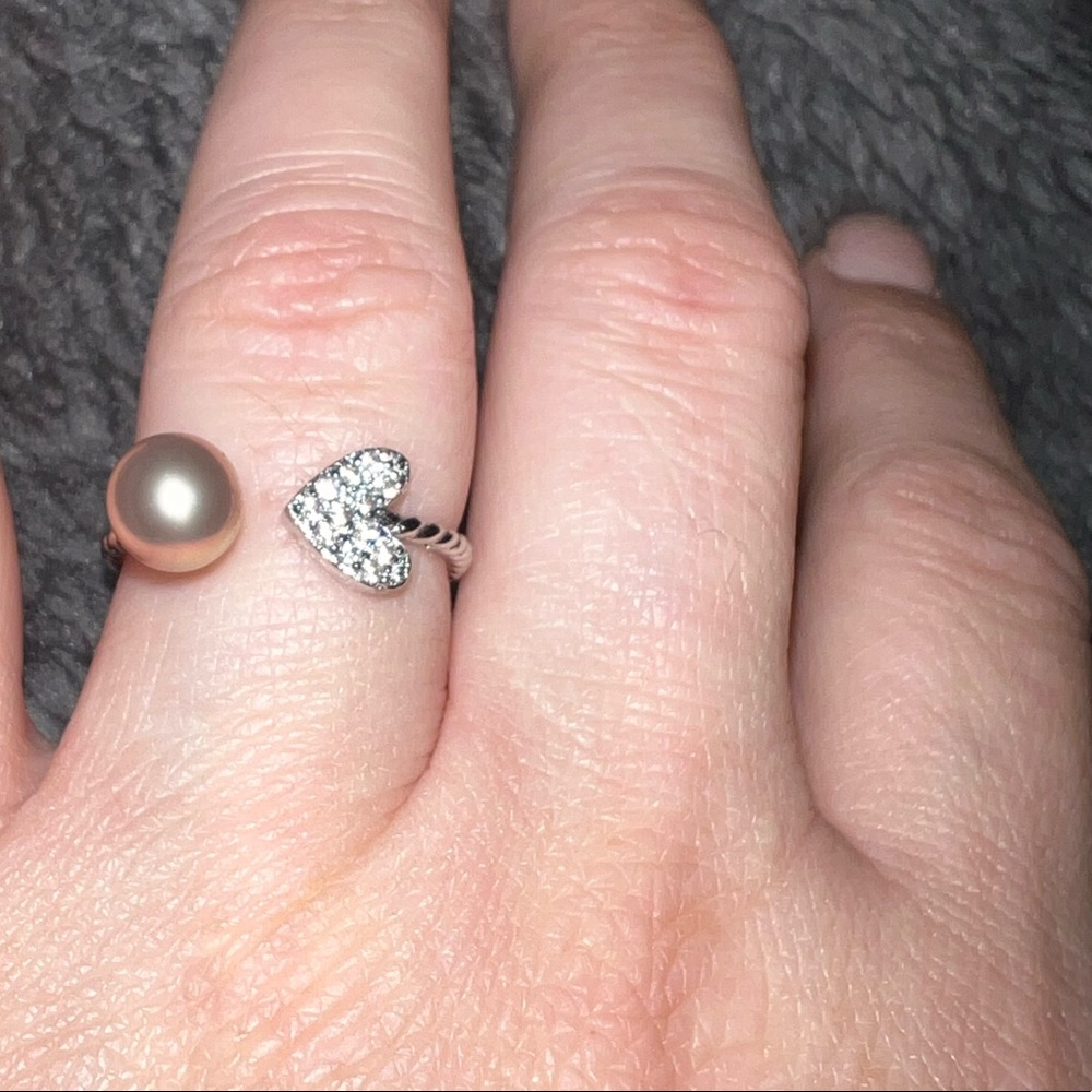 Vantel Pearls Heart Rope Ring Size 6